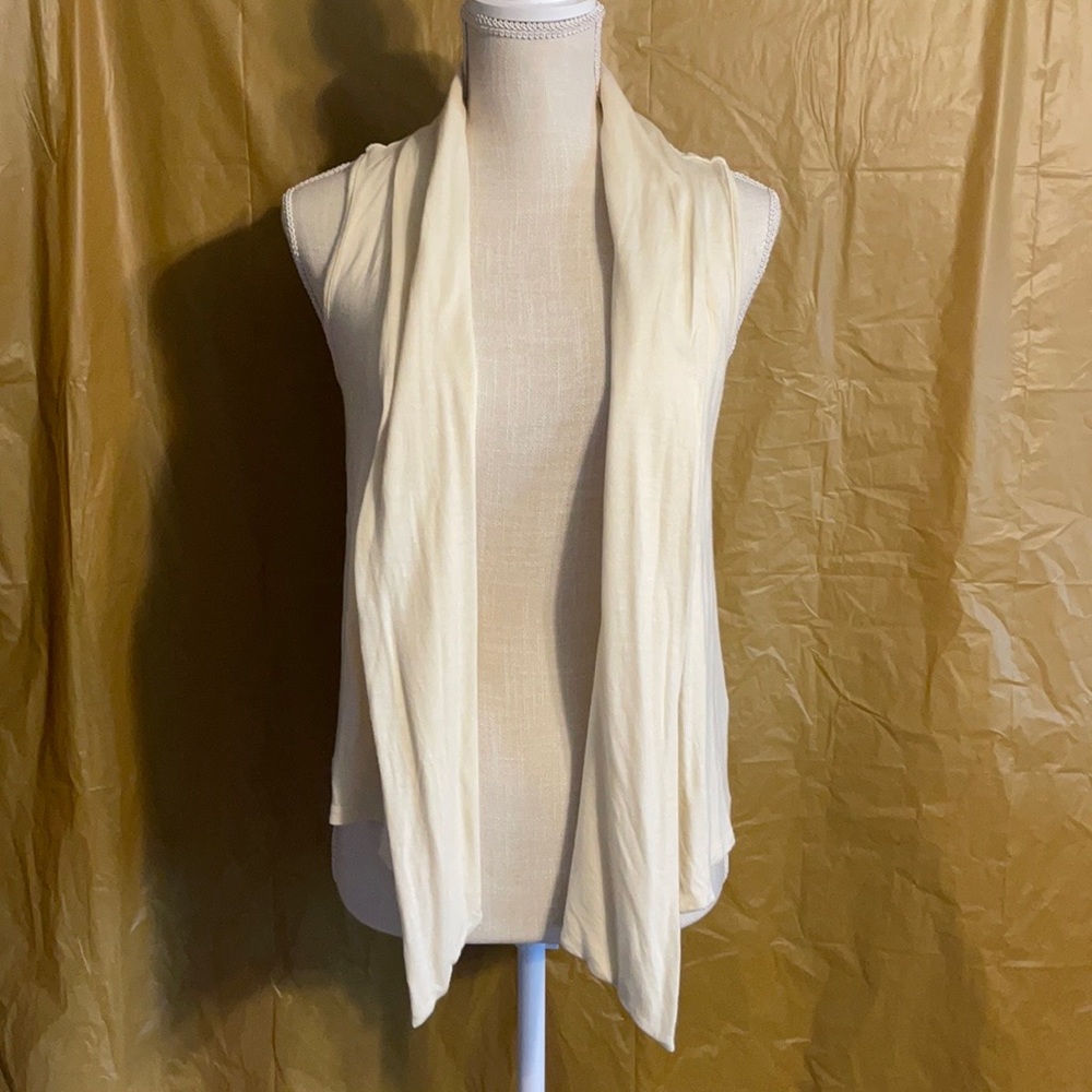 Urban Behavior Vest ❄️